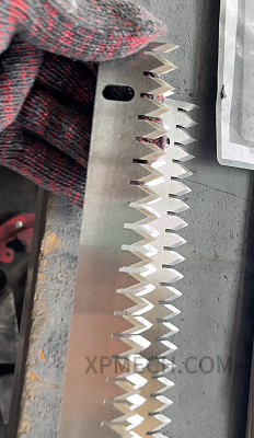 Toothed blade News