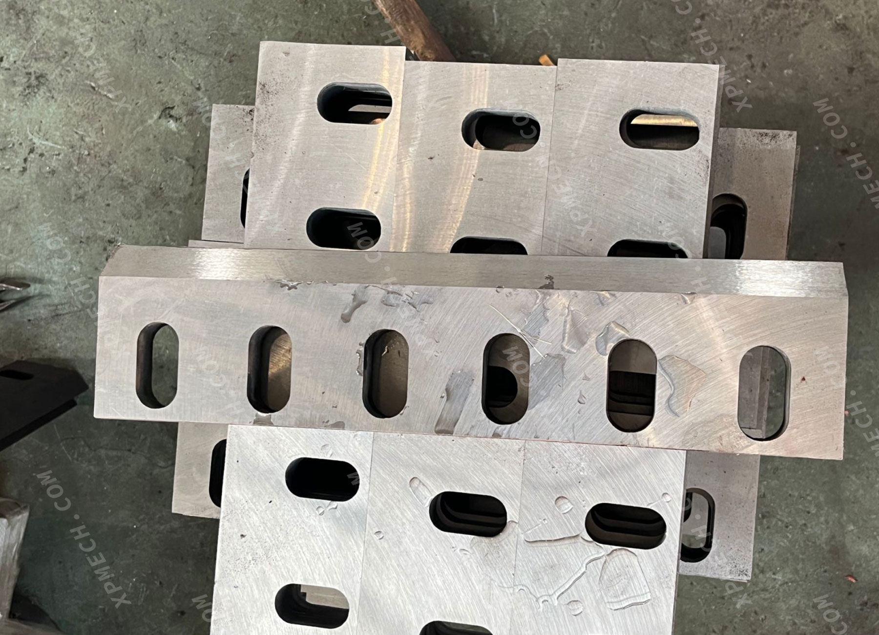 crusher blade5 News